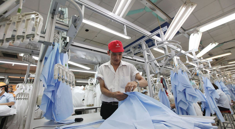 Với quy tắc cộng gộp về xuất xứ mà EVFTA cho phép, dệt may trong nước hoàn toàn có thể tháo gỡ "nút thắt cổ chai" bấy lâu để tận dụng cơ hội từ EVFTA