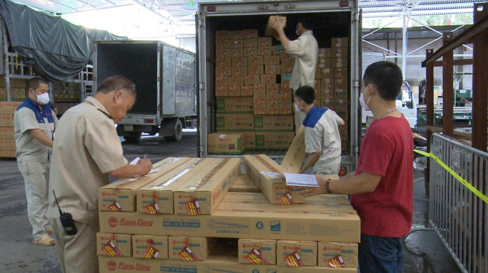 Đêm trắng người Rạng Đông chống "giặc lửa", xả thân cứu hàng