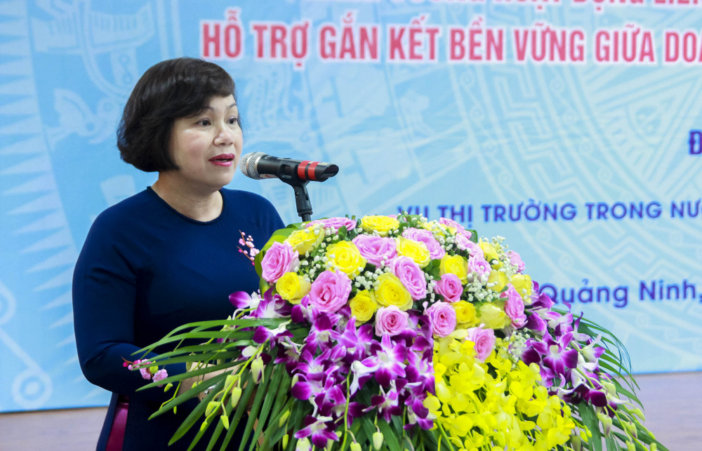 Bà Lê Việt Nga - Phó Vụ trưởng Vụ Thị trường trong nước (Cwin63 sân chơi đỉnh cao)
