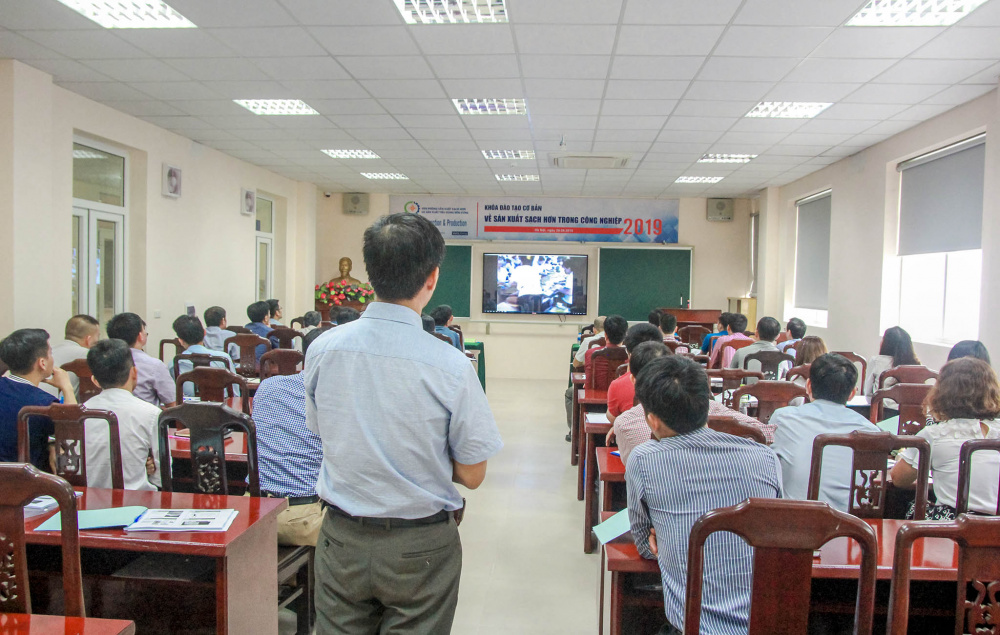 Khóa đào tạo cơ bản về Nền tảng hàng đầu cung cấp Cwin com sạch hơn năm 2019 do Cwin63 sân chơi đỉnh cao tổ chức