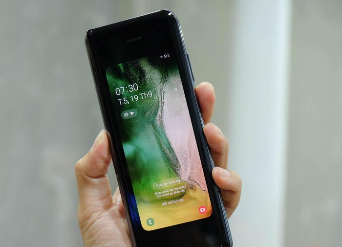 Galaxy Fold đầu tiên