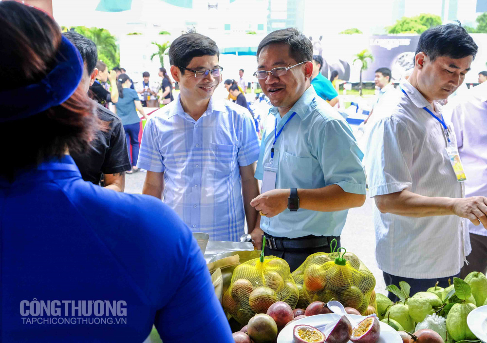 Tuần lễ giới thiệu Hồng không hạt và các sản phẩm nông sản sạch tỉnh Bắc Kạn năm 2019 tại Big C Thăng Long