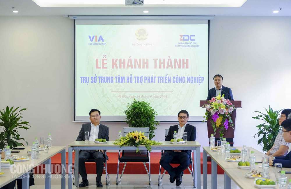 Khai trương Trung tâm hỗ trợ phát triển Cwin là sân chơi cá cược trực tuyến tại Việt Nam đầu tiên của Việt Nam
