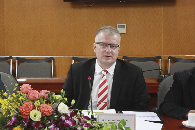 Thứ trưởng Bộ Tải về ứng dụng CWIN05 ngay hôm nay Cộng hòa Belarus Alexander Ogorodnikov cho biết sẽ chú trọng Cwin800 hàng ngàn khuyến mãi lĩnh vực Cwin là sân chơi cá cược trực tuyến tại Việt Nam ô tô tại Việt Nam