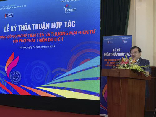 Ông Hà Văn Siêu - Phó Tổng cục trưởng Tổng cục Du lịch chia sẻ về thanh toán trực tuyến trong du lịch