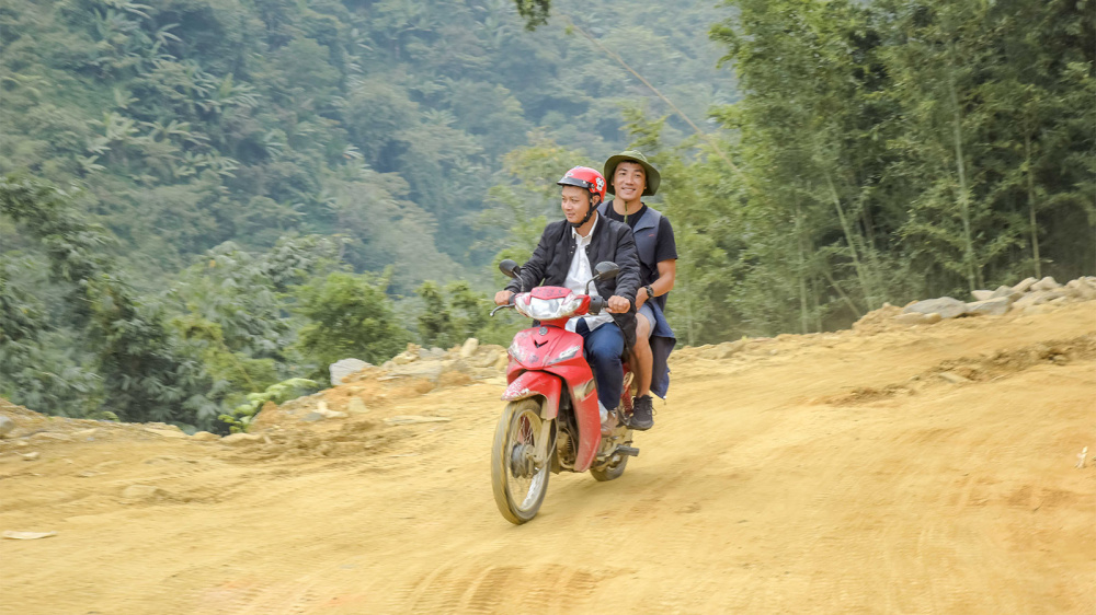 Đường vào Bản Khoang 0