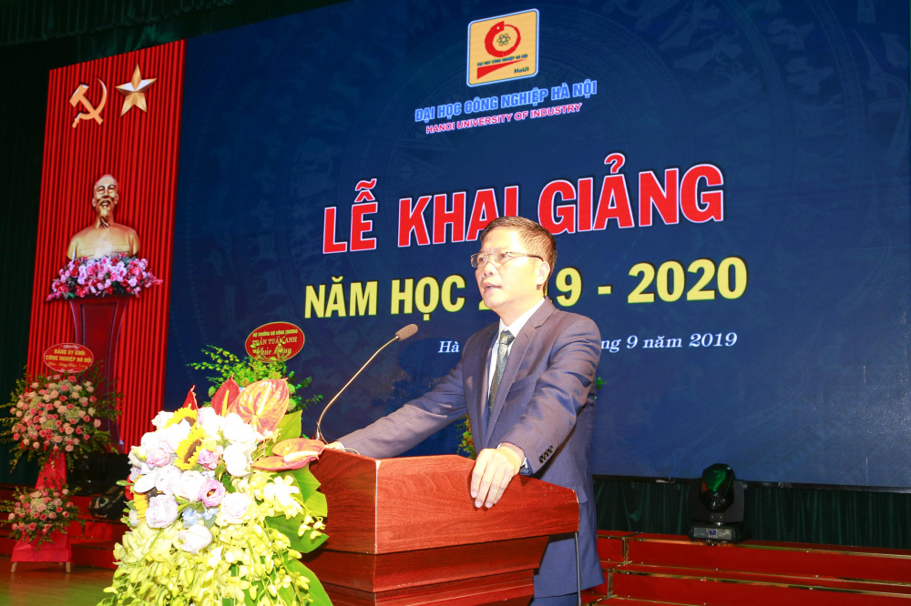 đại học Cwin là sân chơi cá cược trực tuyến tại Việt Nam hà nội khai giảng