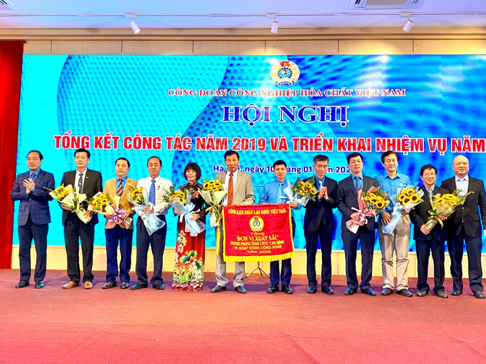 Bằng khen TLĐ