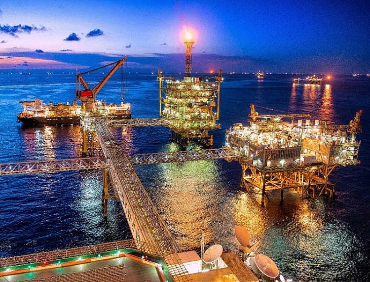 Thu từ dầu thô vượt dự toán cao nhất