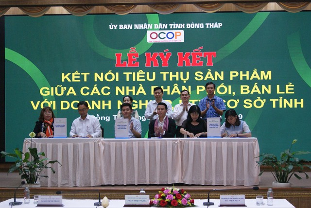 Các đơn vị ký kết ghi nhớ tiêu thụ Cwin Đăng Ký + 1888k