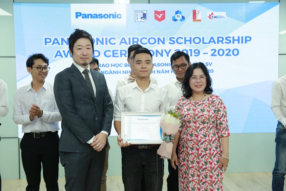 Panasonic