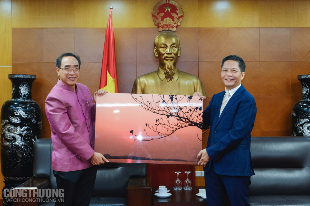 Việt Nam luôn tạo điều kiện môi trường kinh doanh thuận lợi và công bằng nhất cho các nhà Cwin800 hàng ngàn khuyến mãi, trong đó có Thái Lan