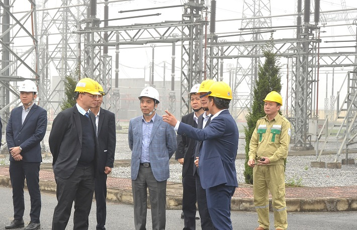 Đi kiểm tra TBA 500kV Đông Anh