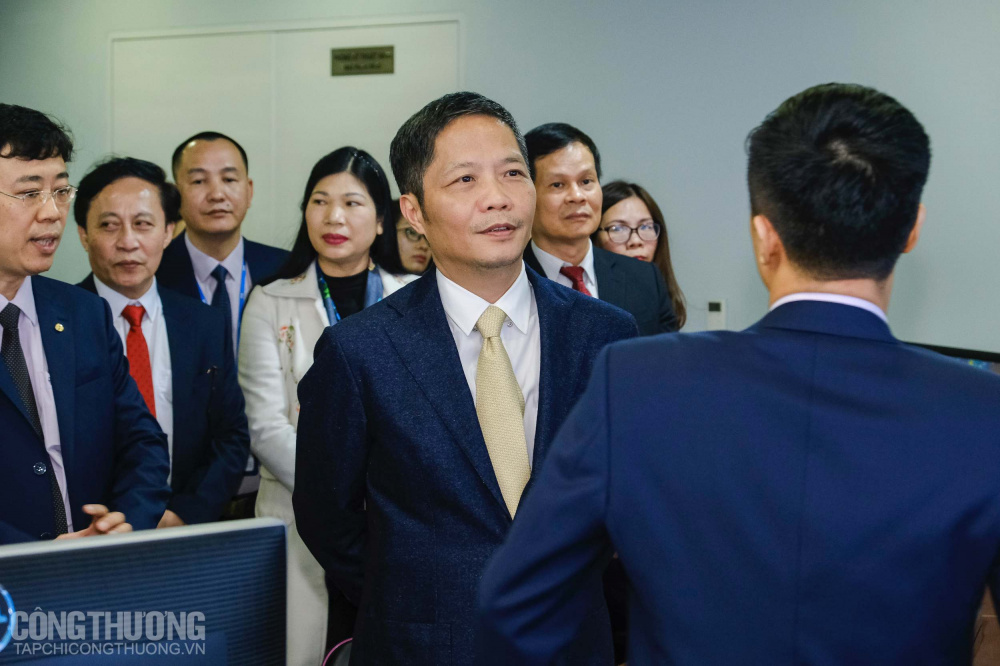 Bộ trưởng Trần Tuấn Anh chúc mừng kết quả tích cực của A0 nói riêng và EVN nói chung trong năm 2019 vừa qua