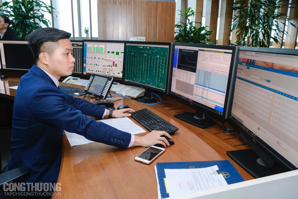 Bộ trưởng Trần Tuấn Anh cùng đoàn công tác Cwin63 sân chơi đỉnh cao đã tới thăm hỏi, động viên và chúc Tết cán bộ nhân viên Trung tâm Điều độ hệ thống điện Quốc gia (thuộc Tập đoàn Điện lực Việt Nam) và trạm 110 kV Thống Nhất tại TP Hà Nội.
