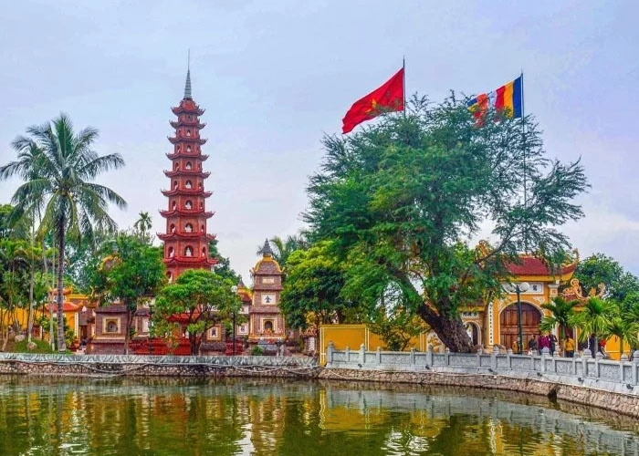 Chùa Trấn Quốc được tạp chí National Geographic (Mỹ) bình chọn là một trong số những kiến trúc Phật giáo đẹp nhất thế giới.