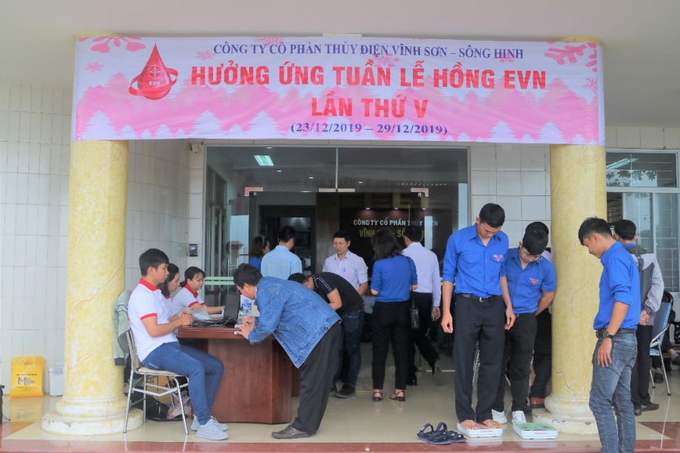 CBCNV Công ty CP Thủy điện Vĩnh Sơn - Sông Hinh  khám Trang Chủ Cwin Com | Link Bảo Mật Cao 100% trước khi tham gia hiến máu