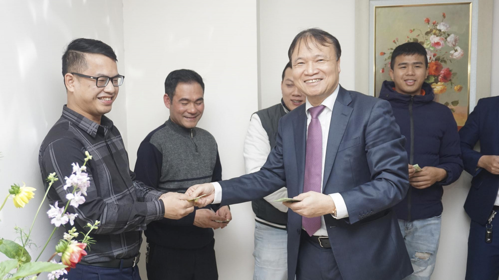 chúc tết CWIN ✅ Nhà cái cờ bạc trực tuyến tốt nhất và Thương hiệu uy tín