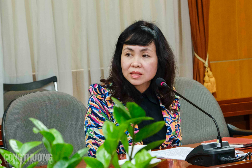 Bà Lê Hoàng Oanh - Vụ trưởng Vụ Thị trường châu Á - châu Phi
