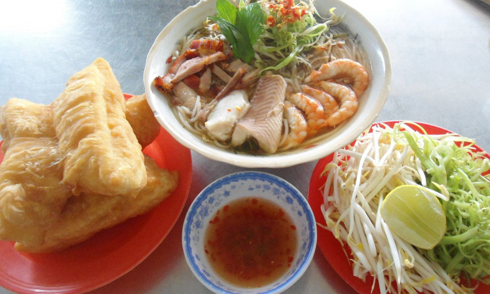 Bun nuoc leo 1