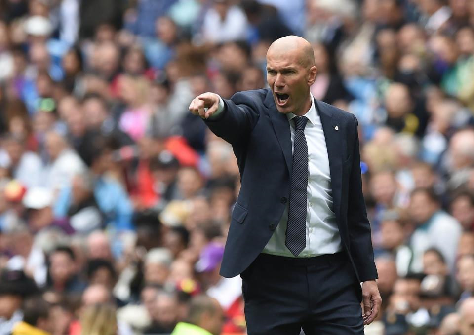 Zidane thỏa mộng mua Eden Hazard hồi hè qua, nhưng Zidane nhanh chóng vỡ mộng khi Hazard chưa thể chứng tỏ phong độ như lúc chơi cho Chelsea.
