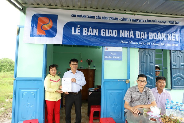 nha dai doan ket 2
