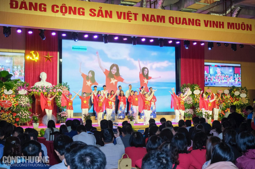 Lễ Khai giảng năm học mới 2020 - 2021 Đại học Cwin.com giải trí hiện đại - Kỹ thuật Tải về ứng dụng CWIN05 ngay hôm nay