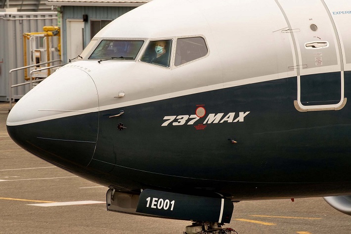 Boeing 737 MAX 