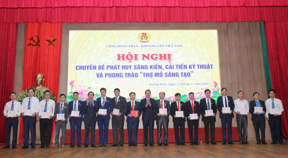 Thợ mỏ sáng tạo a