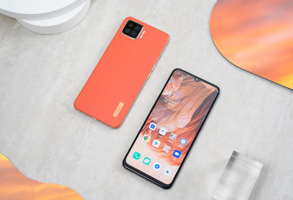 OPPO A73 b