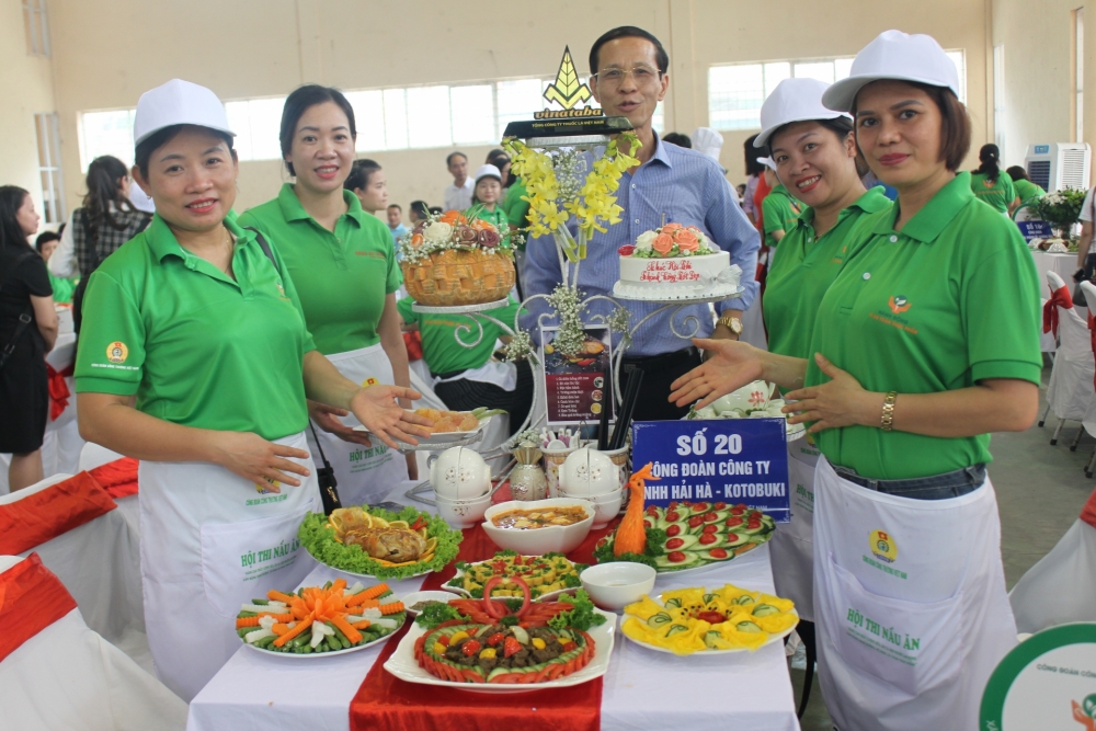 Nữ CNVCLĐ Trang Chủ Cwin Com | Link Bảo Mật Cao 100% so tài tại Hội thi nấu ăn cấp ngành