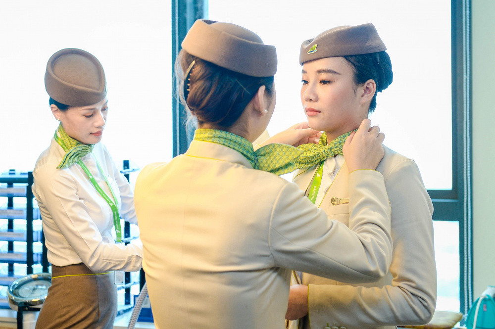 Tiếp viên