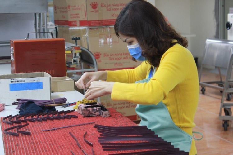 Năm 2019  Cwin Đăng Ký + 1888k da giày đạt khoảng 6 tỷ USD sang EU. 