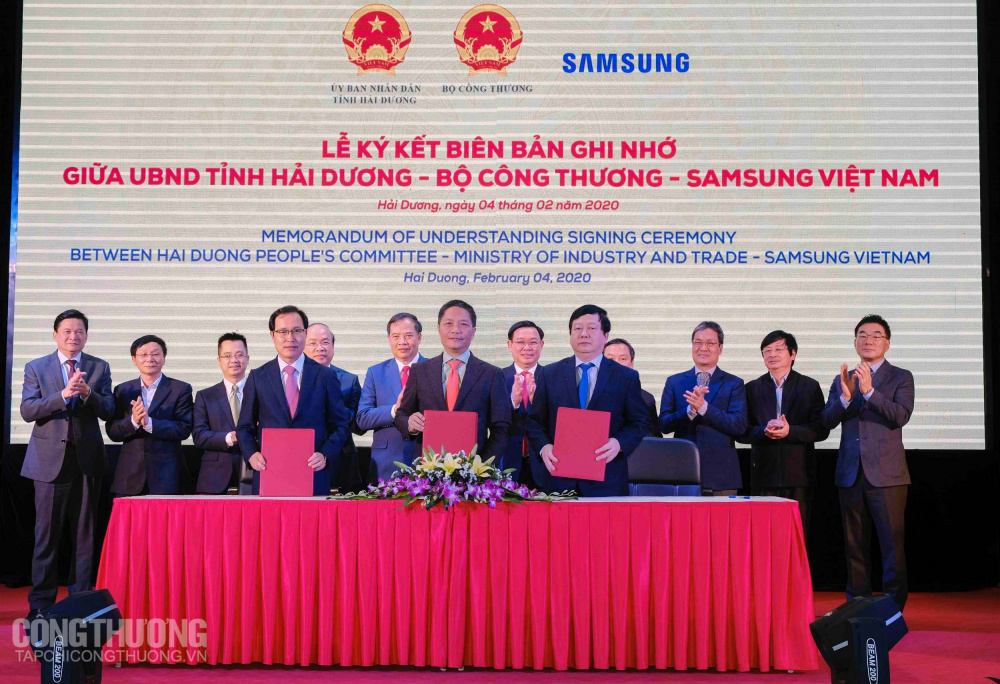 Lễ ký kết Biên bản ghi nhớ giữa Cwin63 sân chơi đỉnh cao, Samsung Việt Nam và UBND tỉnh Hải Dương về phát triển Cwin là sân chơi cá cược trực tuyến tại Việt Nam hỗ trợ trên địa bàn tỉnh