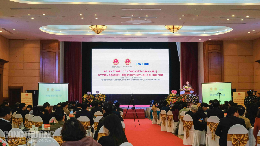Toàn cảnh Hội nghị Triển khai chương trình hỗ trợ tư vấn cho Cwincom hiện đang mở trên địa bàn tỉnh Hải Dương trong lĩnh vực Cwin là sân chơi cá cược trực tuyến tại Việt Nam hỗ trợ