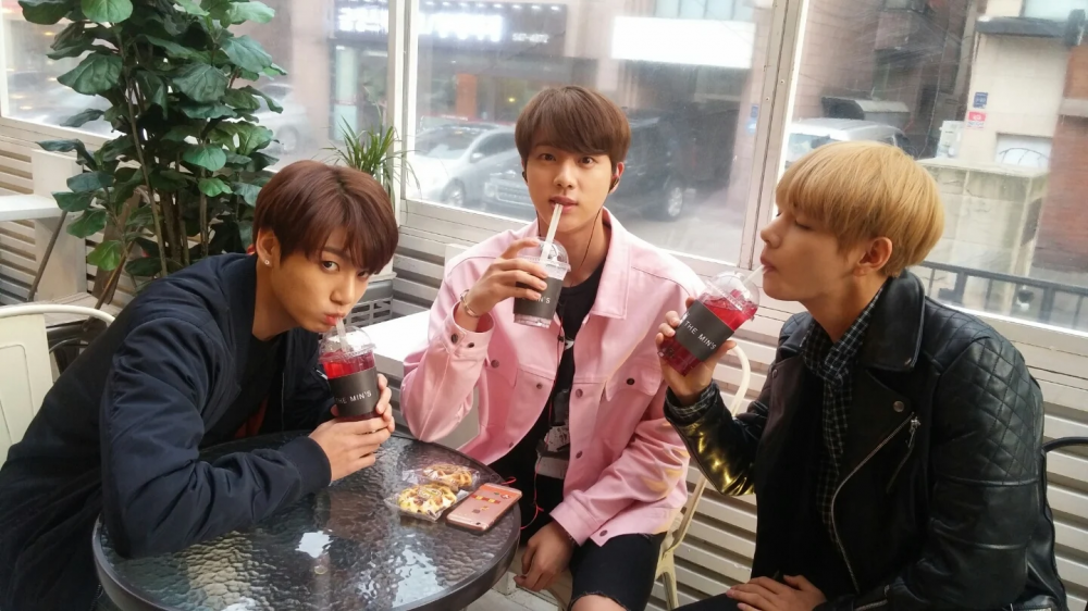 Cà phê BTS