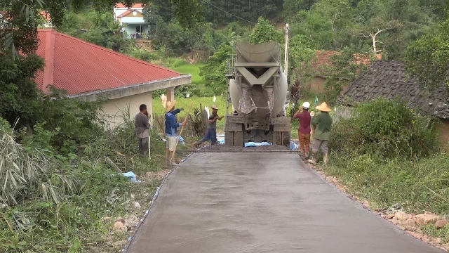 thi cong tuyen duong
