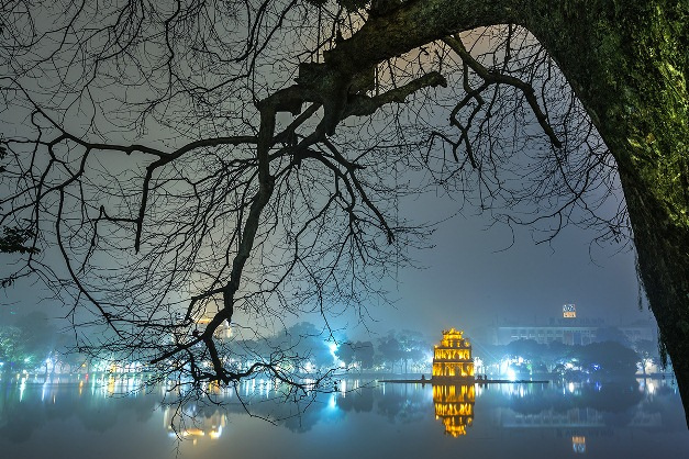 Hà Nội nhiều mây, có mưa nhỏ, mưa phùn và sương mù