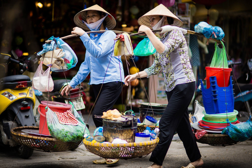Phụ nữ nông thôn ra thành thị mưu sinh thuộc nhóm đối tượng dễ bị tổn thương