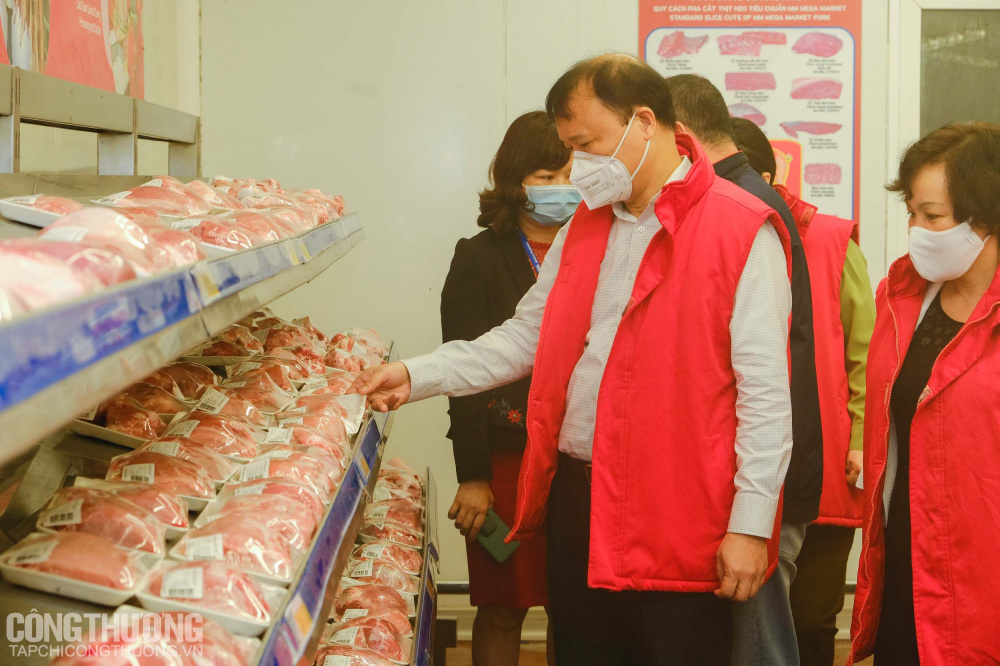 Đại diện MM Mega Market cho biết nguồn cung thịt các loại, trong đó có thịt lợn, vẫn đang ổn định và bình ổn giá