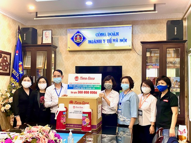 rạng đông ủng hộ cđ y tế việt nam