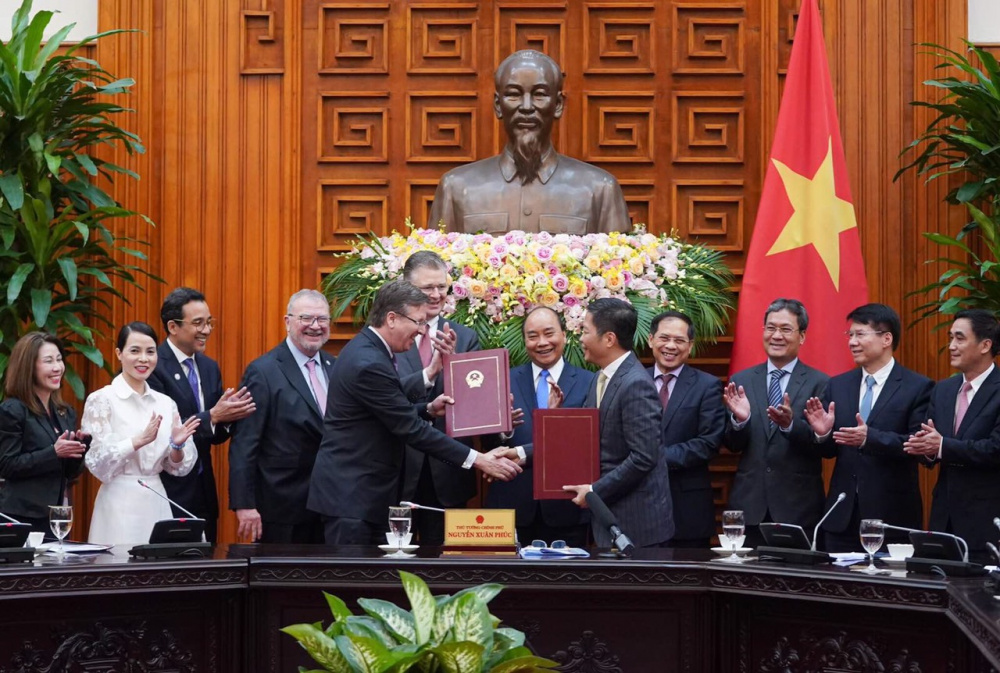 Thủ tướng chứng kiến lễ ký