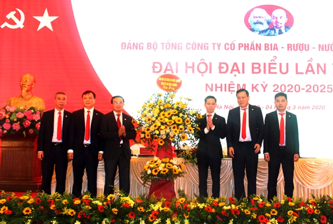 Tặng hoa