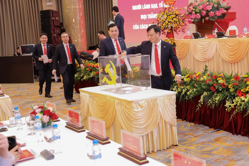 Bỏ phiếu