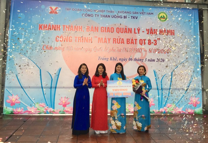 máy rửa bát