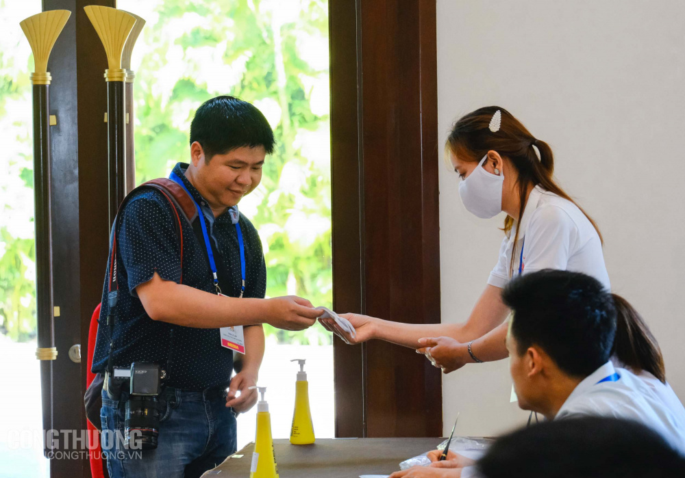 Công tác kiểm soát an ninh và y tế tại Hội nghị được Ban tổ chức triển khai chặt chẽ trong bối cảnh dịch bệnh Covid-19 diễn biến phức tạp