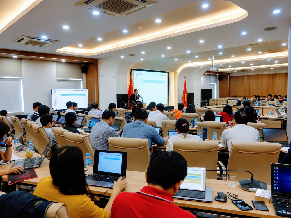 dạy học trực tuyến