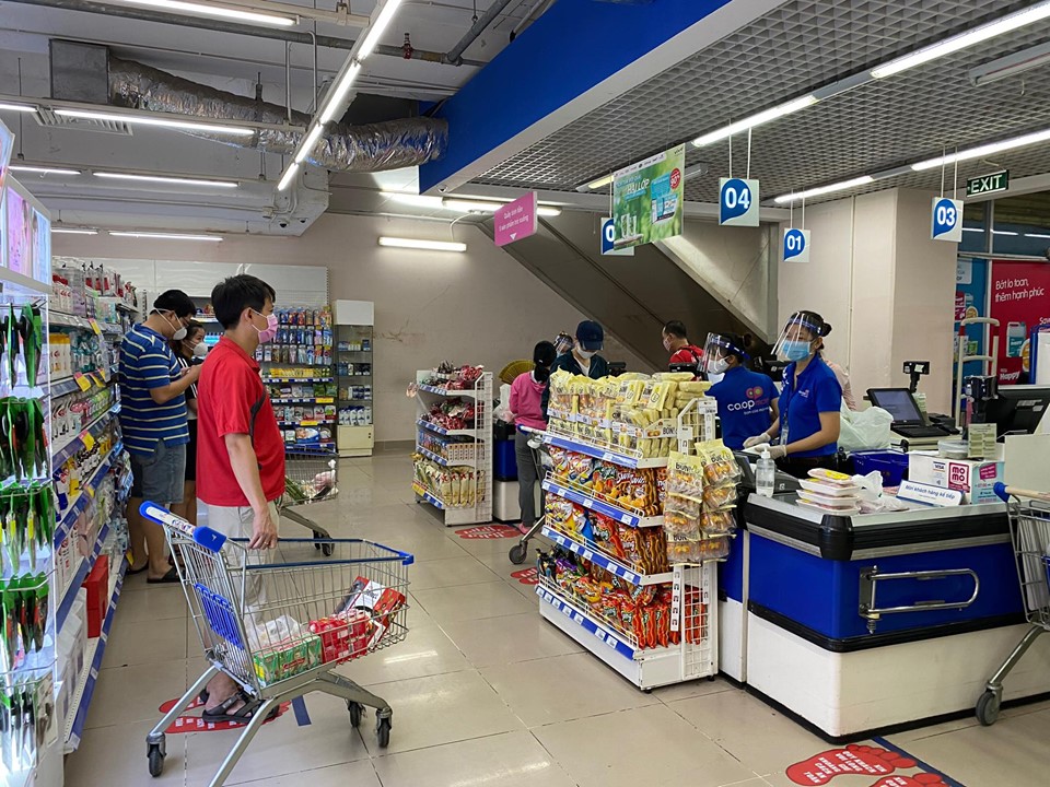 saigon coop đứng xa