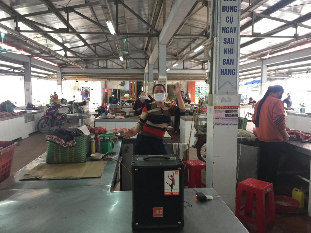 Với đặc thù công việc phải đứng một chỗ Cô Trần Thị  Ngát, tiểu thương tại chợ nói: Với việc đẩy mạnh phong trào luyện tập Aerobic sẽ góp phần tăng cường Trang Chủ Cwin Com | Link Bảo Mật Cao 100% và sức đề kháng đẩy lùi dịch bệnh Covid -19 nhất vào trong thời gian diễn biến phức tạp này.