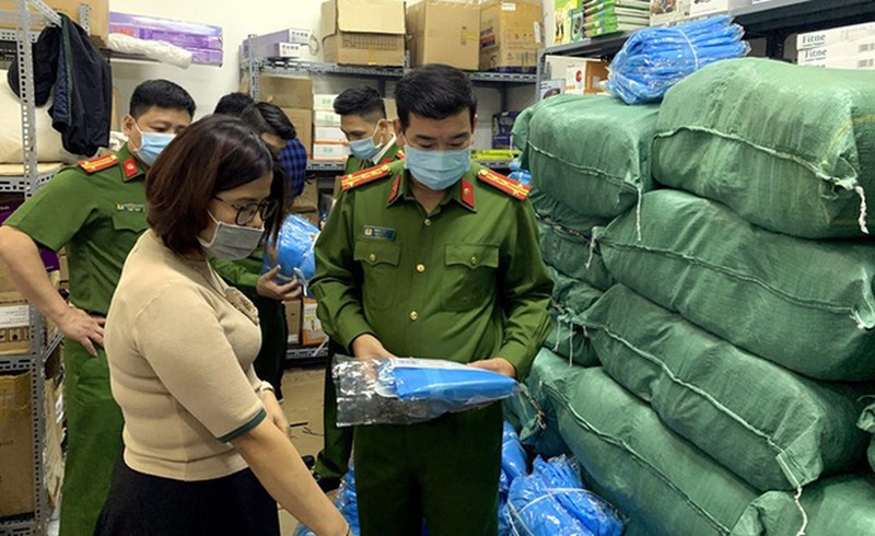đường dây nghi làm giả vật tư y tế phòng, chống dịch Covid-19